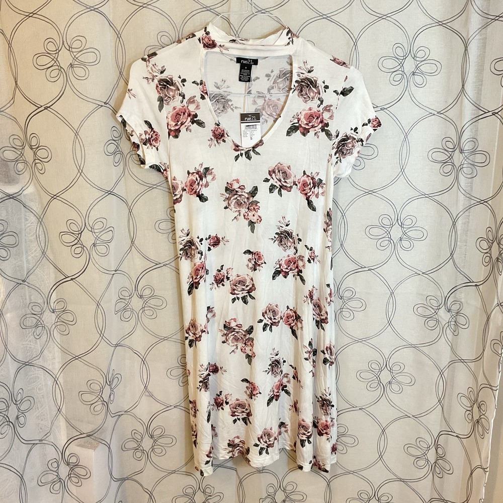 Women's Rue 21‎ White Floral Short Sleeve Dress Size Small